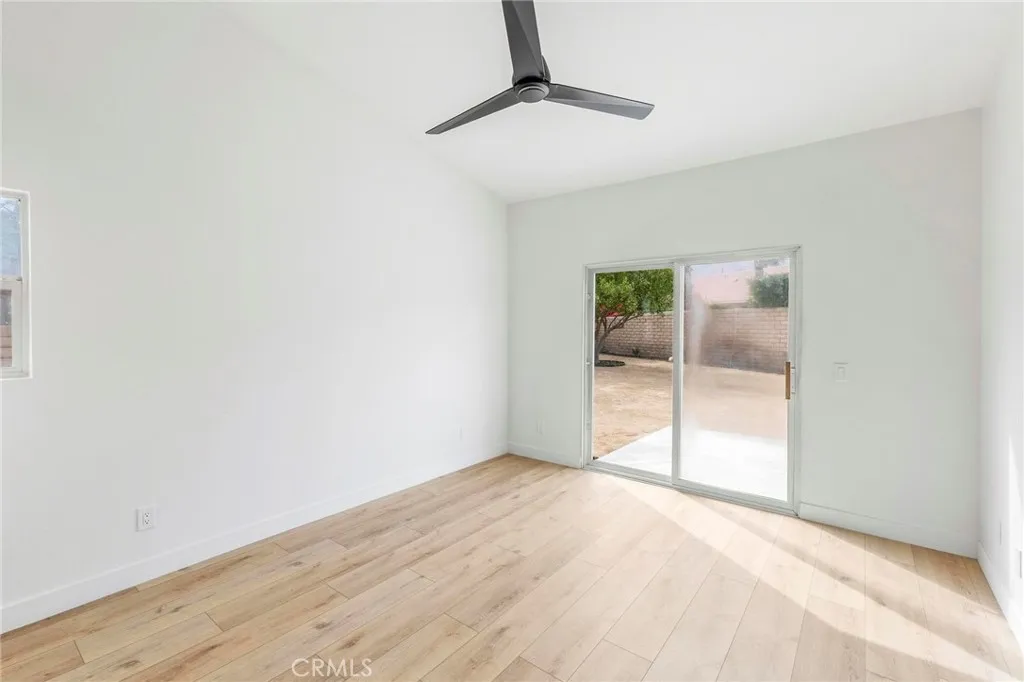 1533 Lorena, Palm Springs, California 92262 home-pic-28