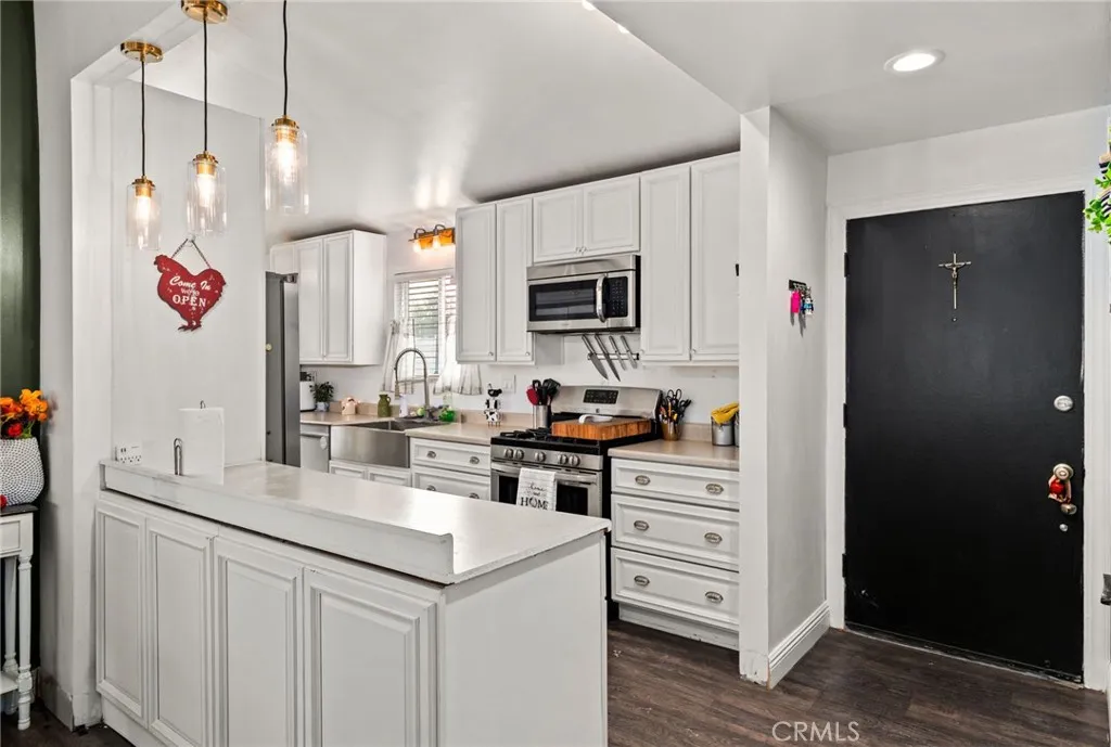 5208 N Leaf, Azusa, California 91702 home-pic-6