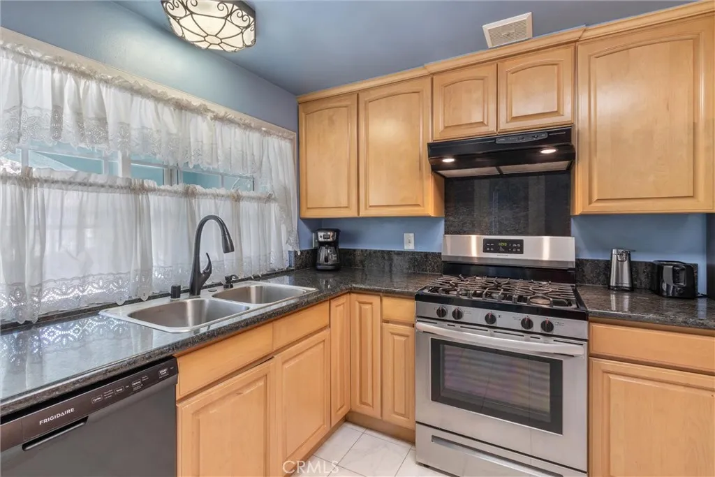 28160 Foxlane, Santa Clarita, California 91351 home-pic-20