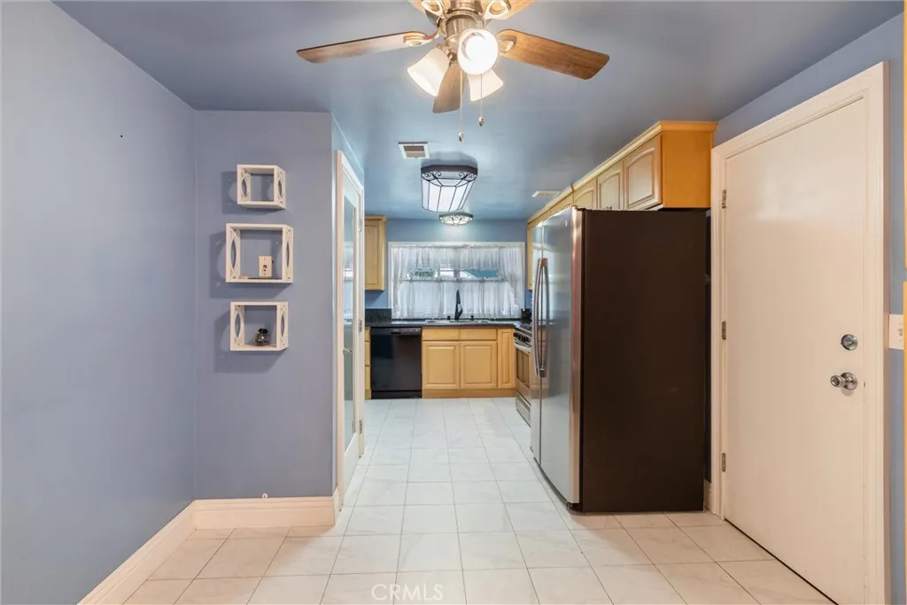 28160 Foxlane, Santa Clarita, California 91351 home-pic-18