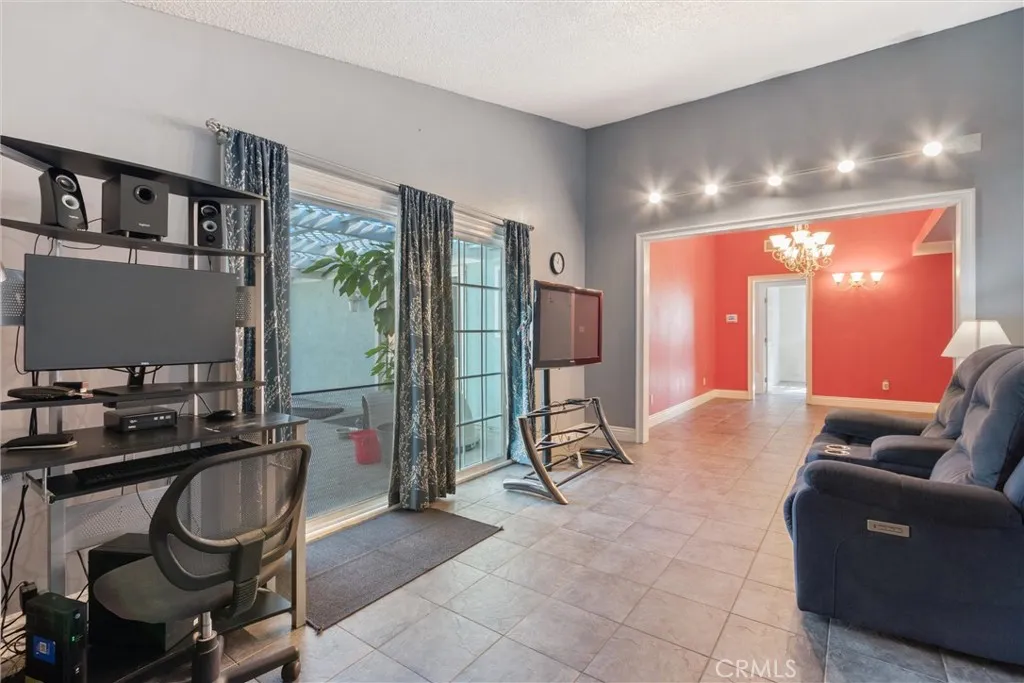 28160 Foxlane, Santa Clarita, California 91351 home-pic-24