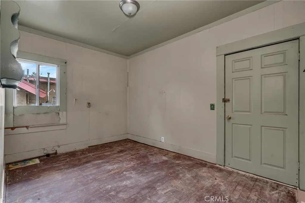 1021 W 48th, Los Angeles, California 90037 home-pic-20