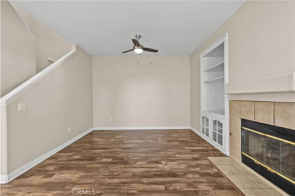 25412 Parkwood Lane, Saugus, California 91350 home-pic-8