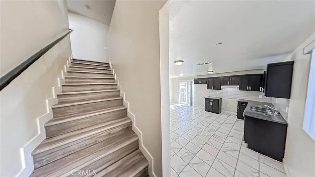 630 W 79th, Los Angeles, California 90044 home-pic-13