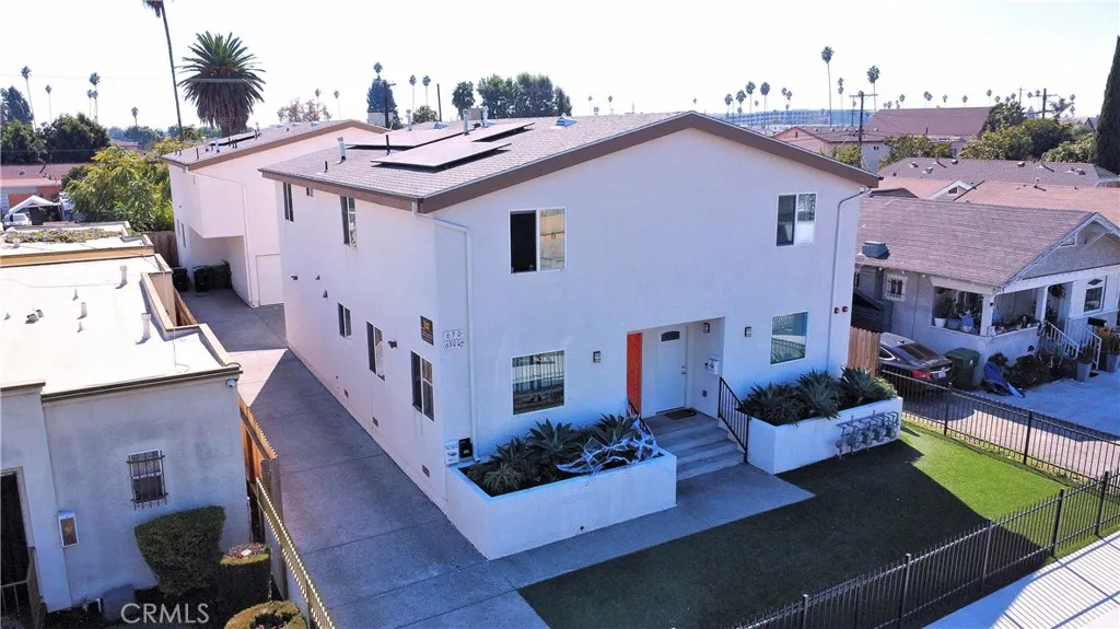 630 W 79th, Los Angeles, California 90044 home-pic-1