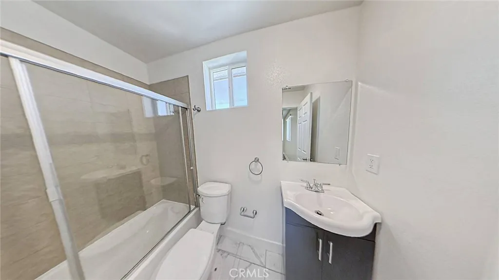 630 W 79th, Los Angeles, California 90044 home-pic-9