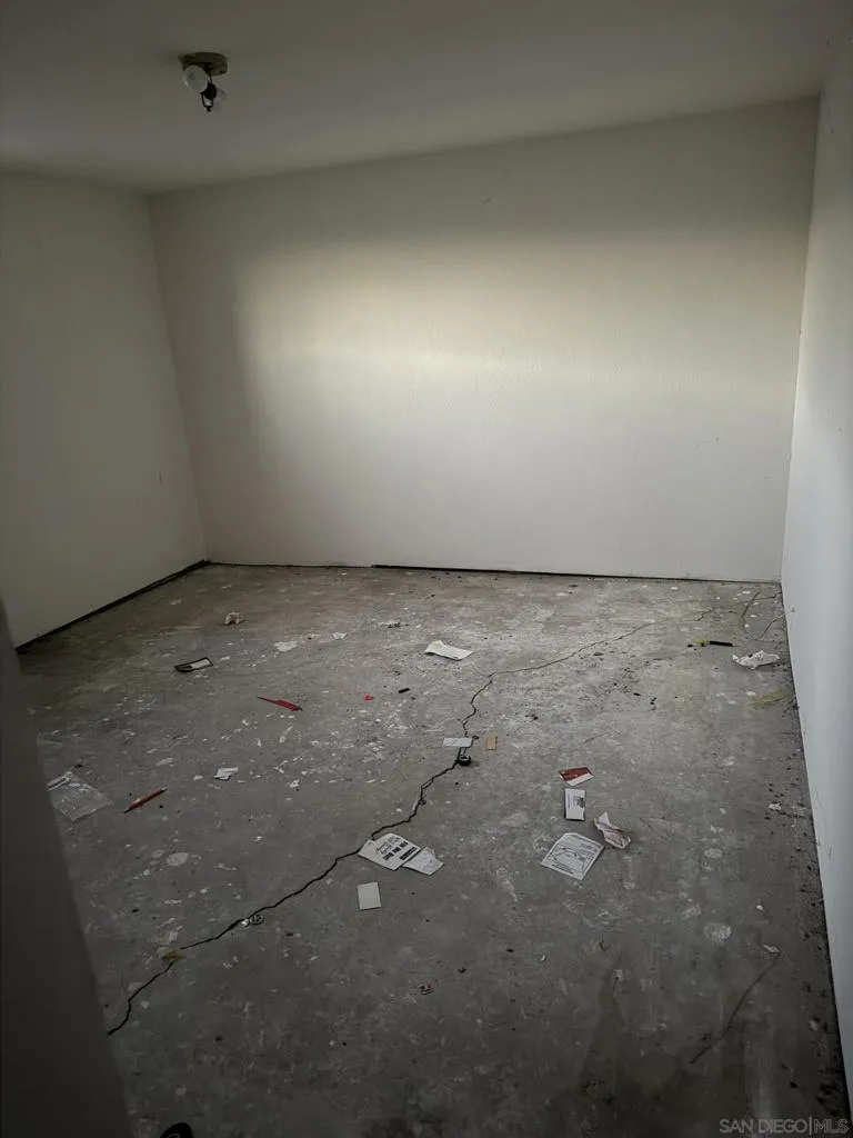 866 Merlin Dr, San Diego, California 92114 home-pic-7
