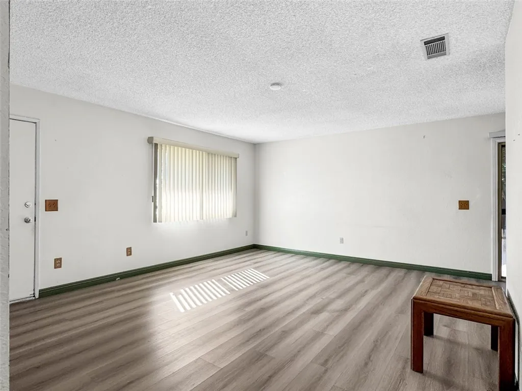 12243 Orchid Lane A, Moreno Valley, California 92557 home-pic-3