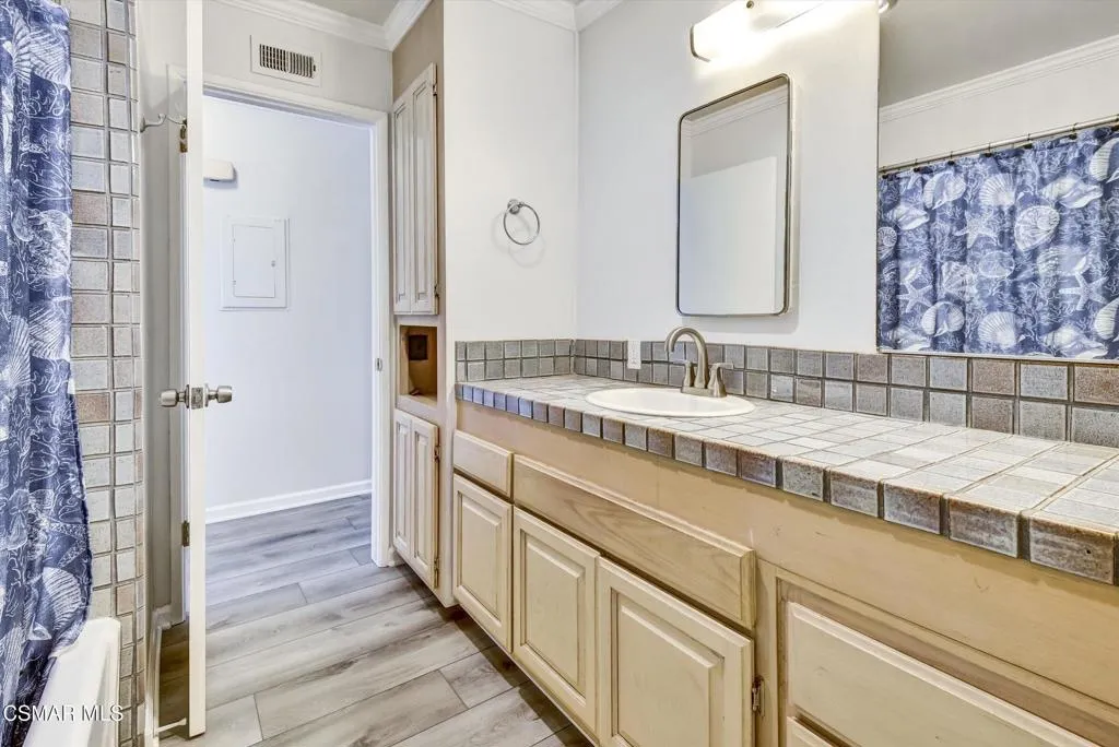 161 W Bay Boulevard, Port Hueneme, California 93041 home-pic-21
