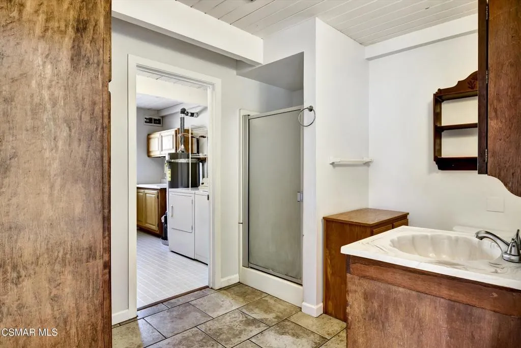 161 W Bay Boulevard, Port Hueneme, California 93041 home-pic-31
