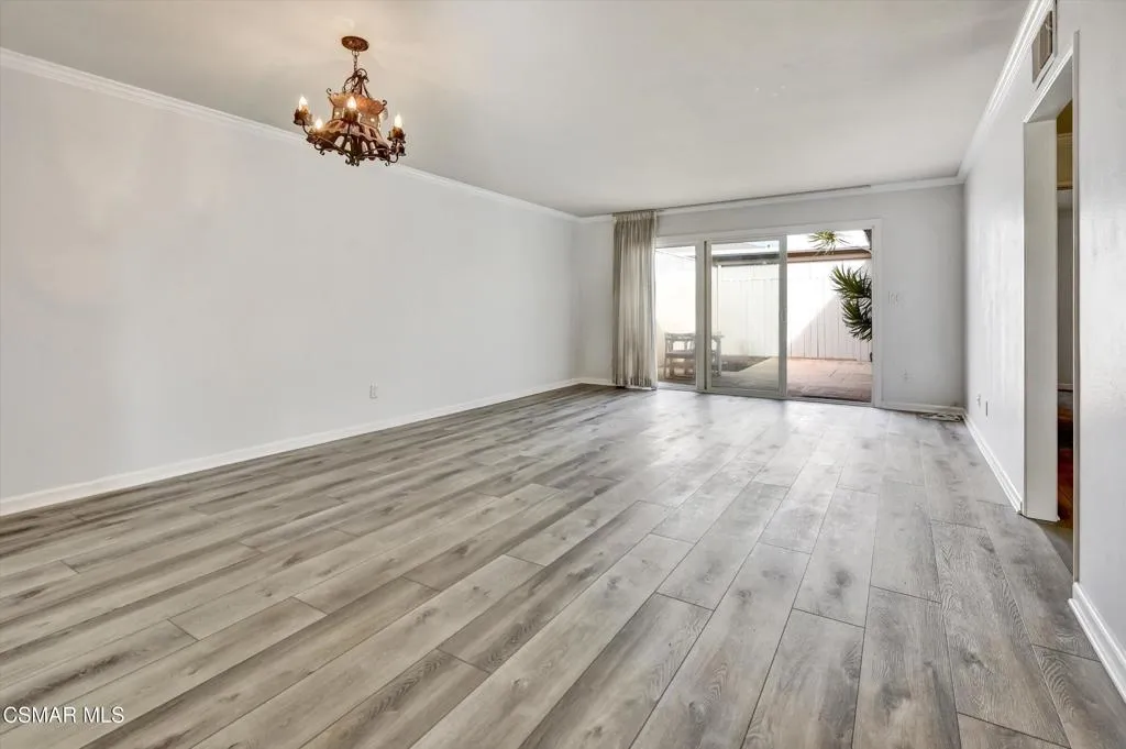 161 W Bay Boulevard, Port Hueneme, California 93041 home-pic-5