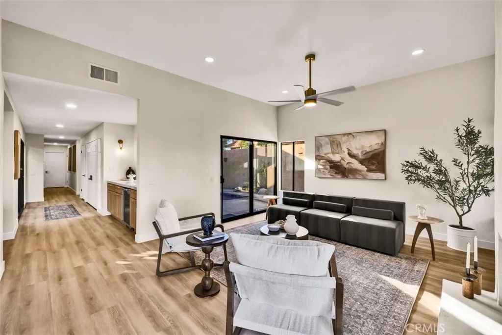32 Acapulco, Palm Desert, California 92260 home-pic-2