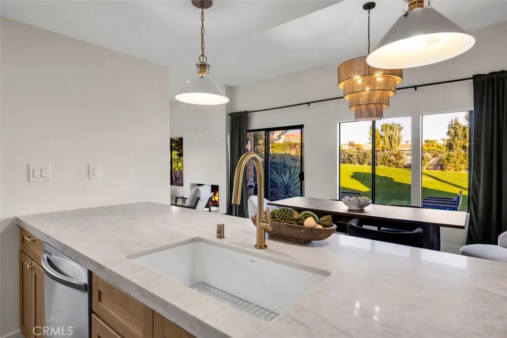 32 Acapulco, Palm Desert, California 92260 home-pic-8