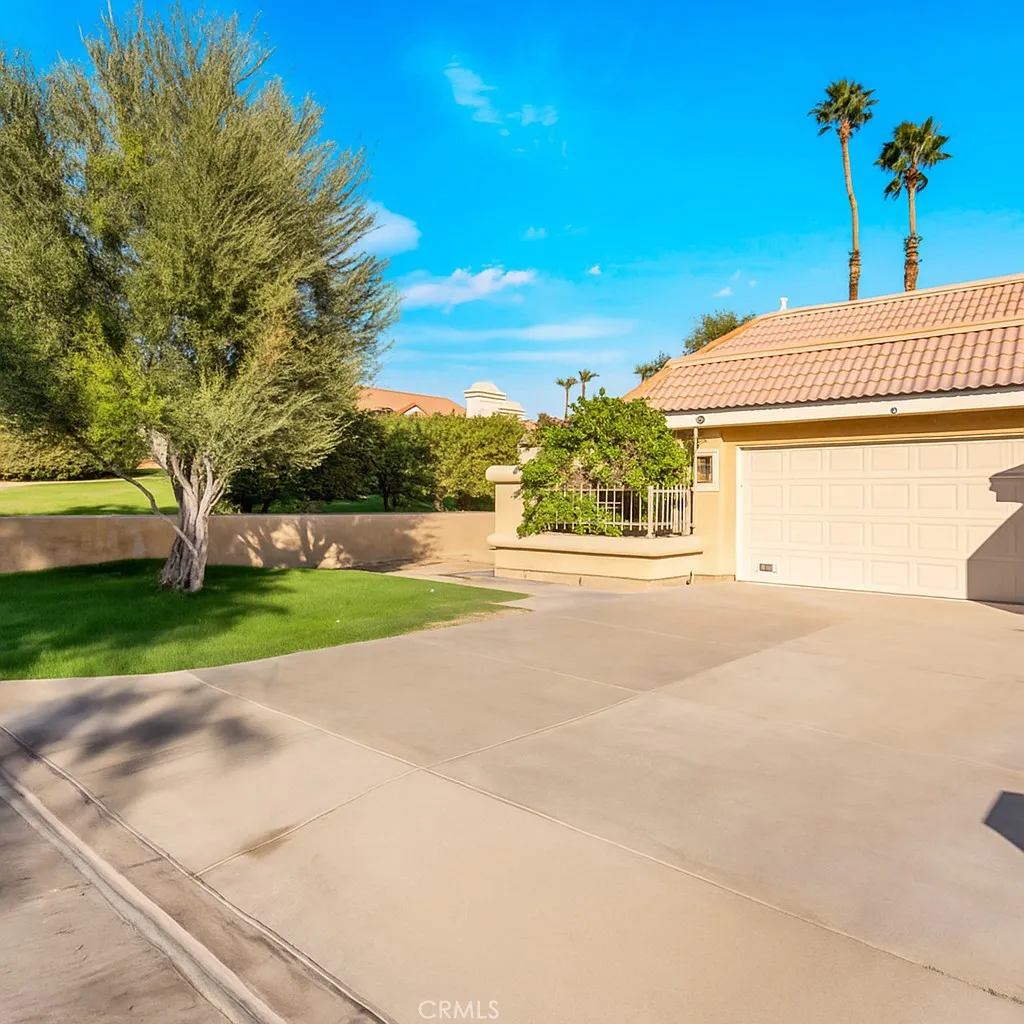 32 Acapulco, Palm Desert, California 92260 home-pic-22
