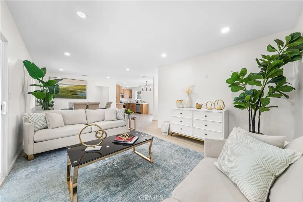 3867 Roblyn, Riverside, California 92504 home-pic-8