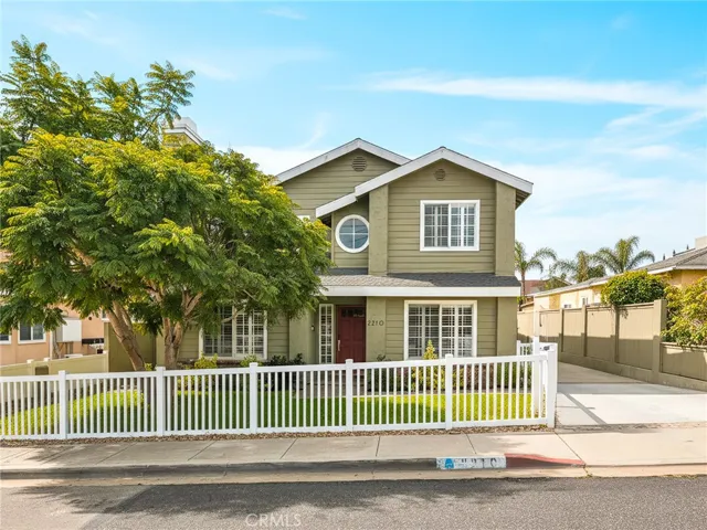 2210 Harriman A, Redondo Beach, California 90278