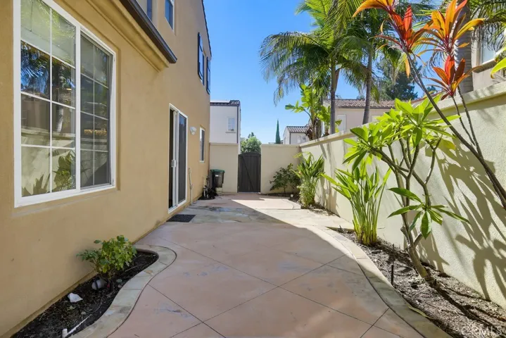 49 Night Bloom, Irvine, California 92602