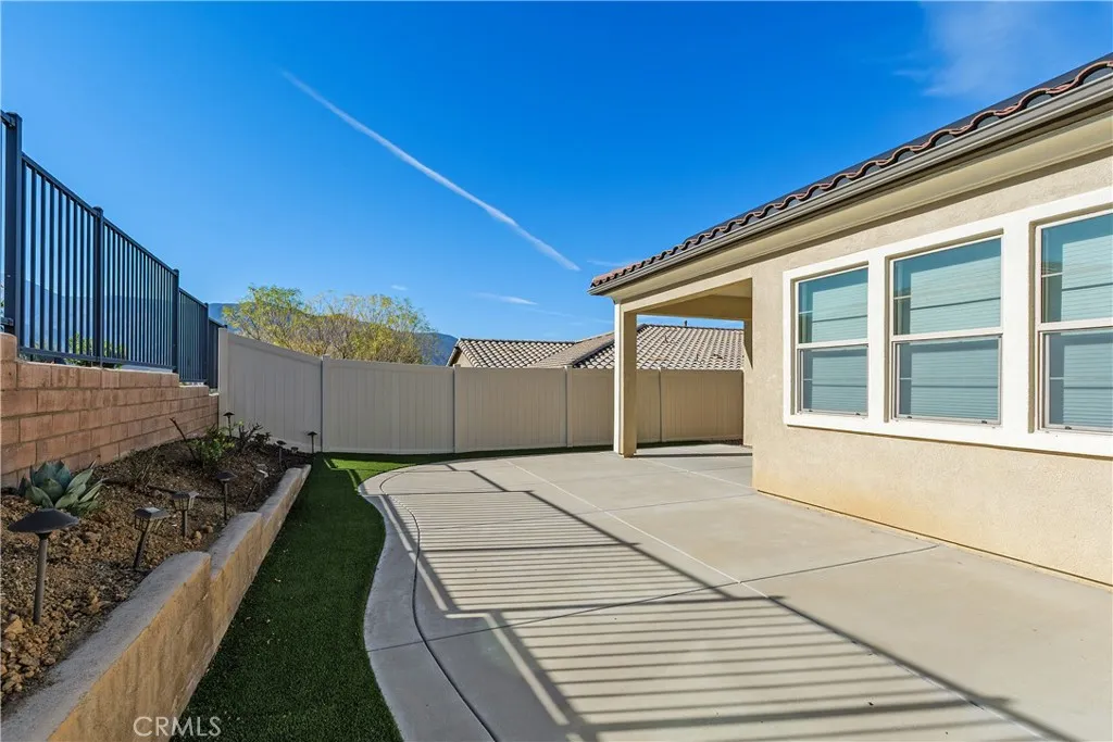 11169 Fourleaf Court, Temescal Valley, California 92883 home-pic-16