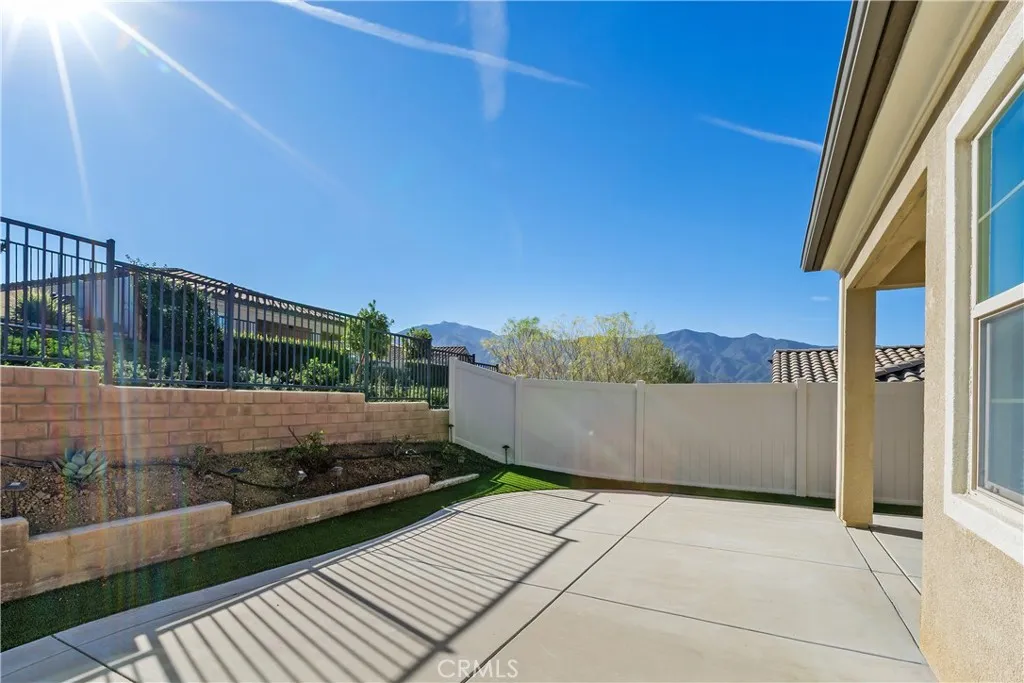 11169 Fourleaf Court, Temescal Valley, California 92883 home-pic-17