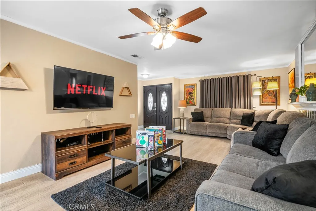 22611 Genova, Laguna Hills, California 92653 home-pic-10