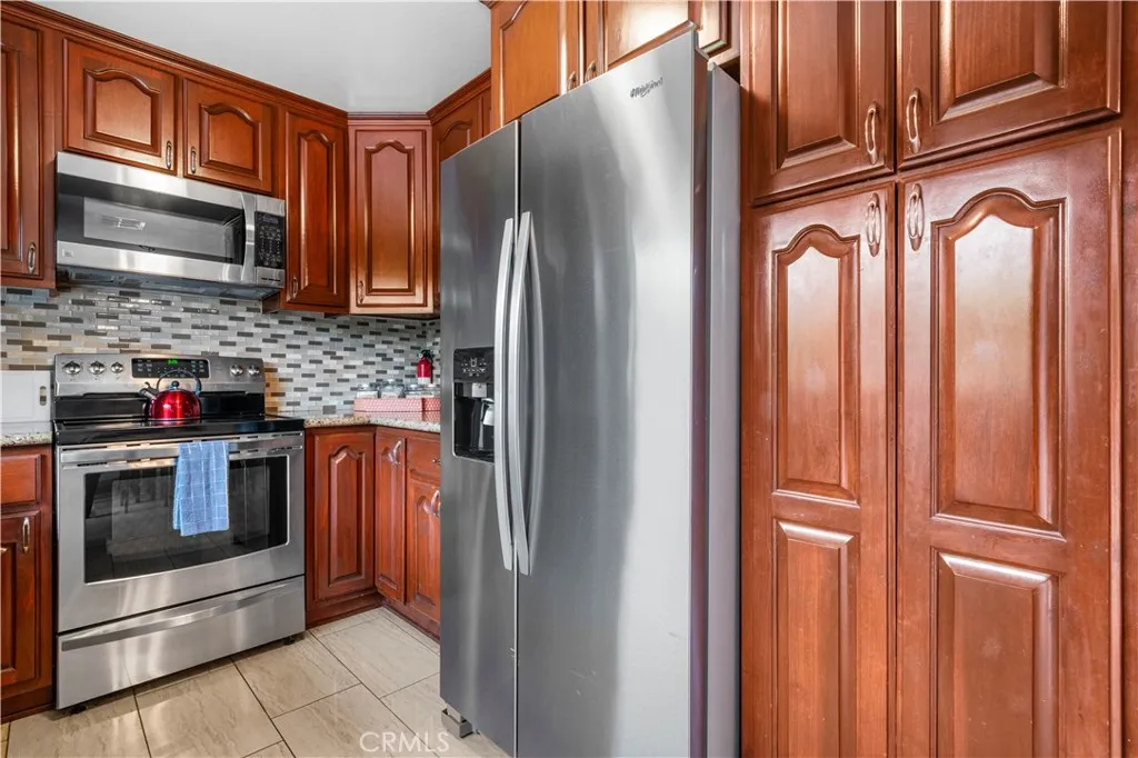 22611 Genova, Laguna Hills, California 92653 home-pic-15