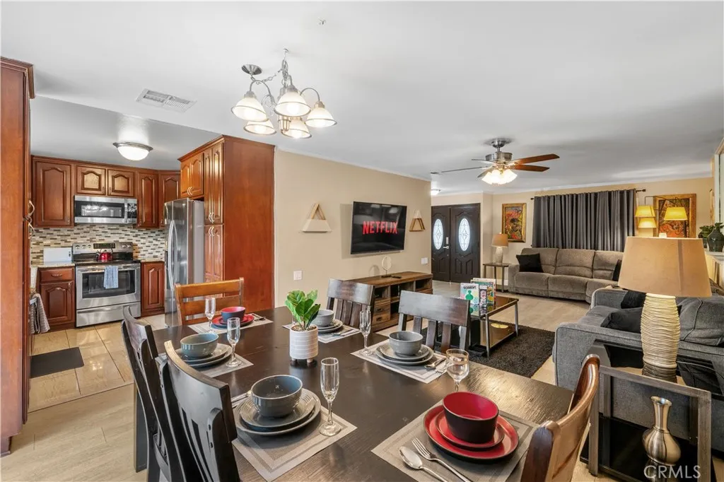 22611 Genova, Laguna Hills, California 92653 home-pic-11