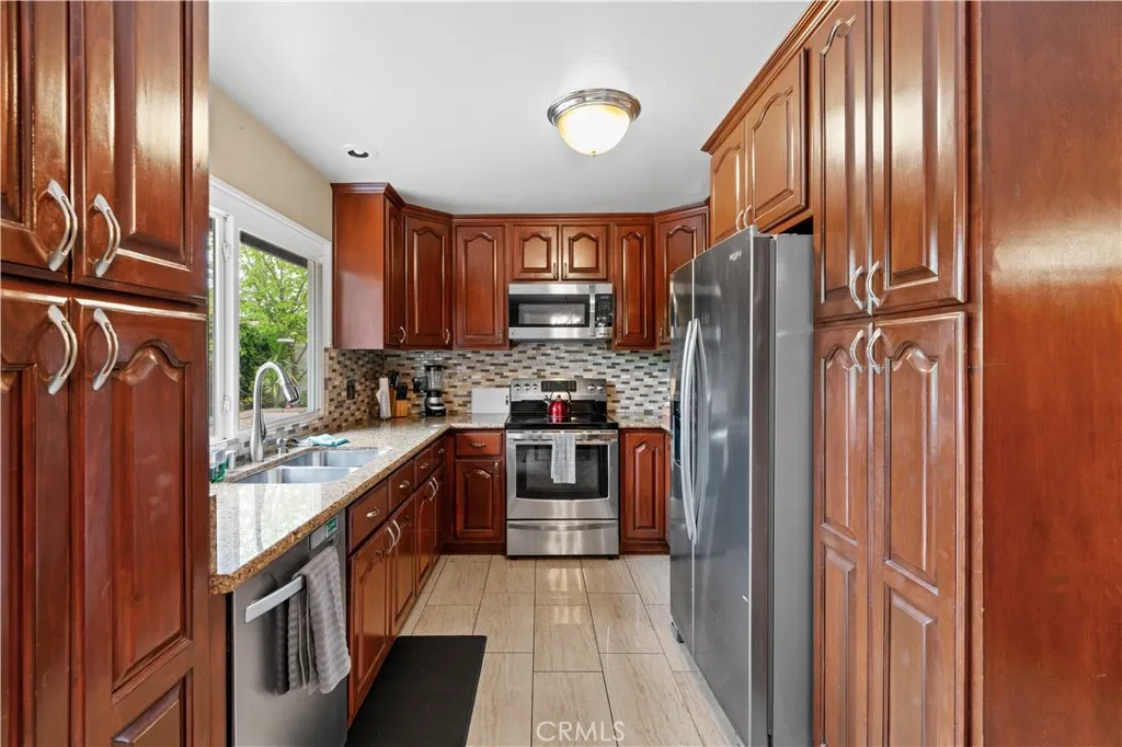 22611 Genova, Laguna Hills, California 92653 home-pic-13