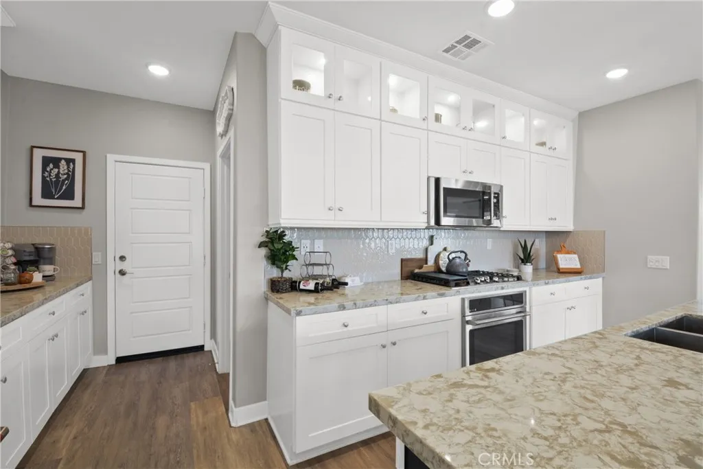 5903 Banbury, Banning, California 92220 home-pic-11