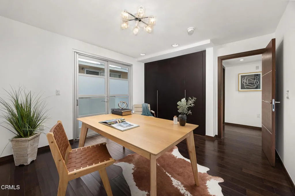 257 S Hudson Avenue 102, Pasadena, California 91101 home-pic-37