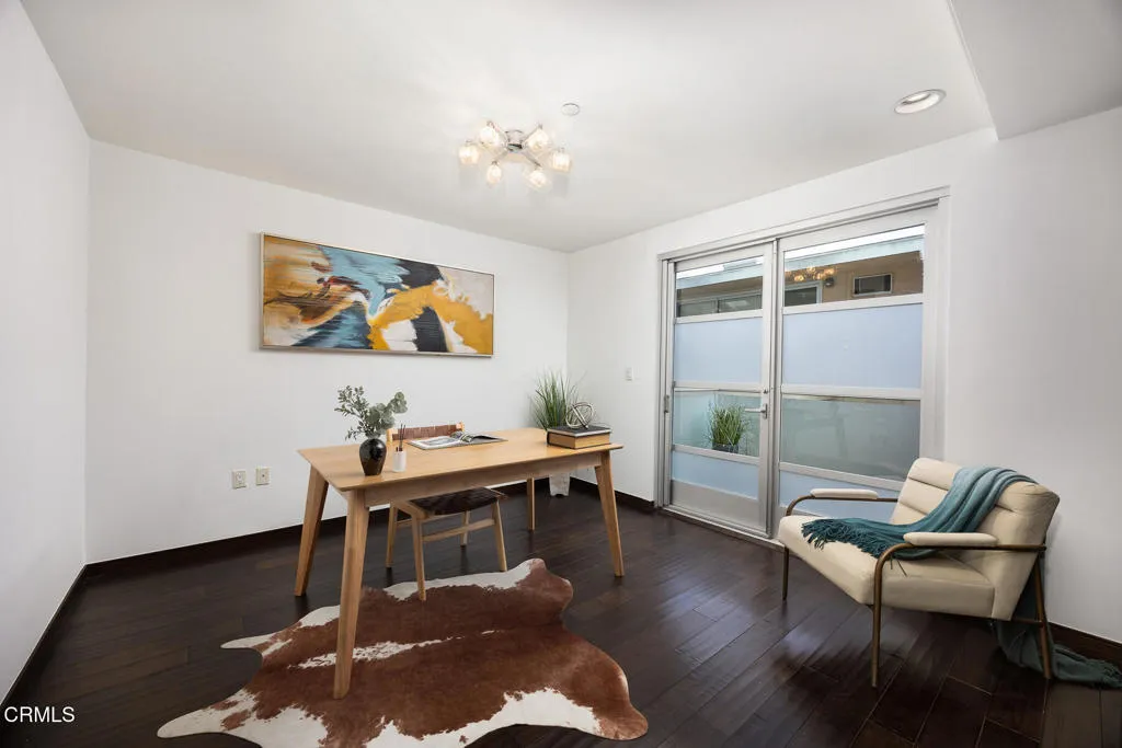 257 S Hudson Avenue 102, Pasadena, California 91101 home-pic-36