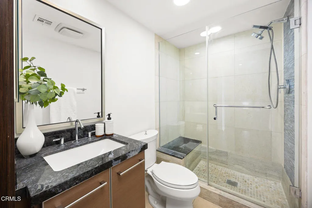 257 S Hudson Avenue 102, Pasadena, California 91101 home-pic-35