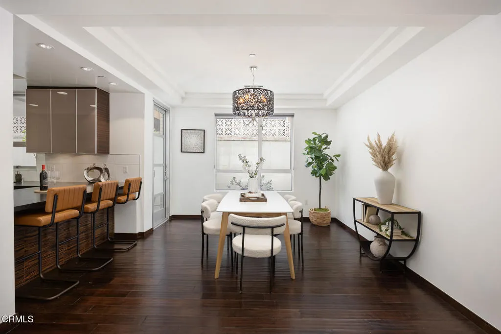 257 S Hudson Avenue 102, Pasadena, California 91101 home-pic-15