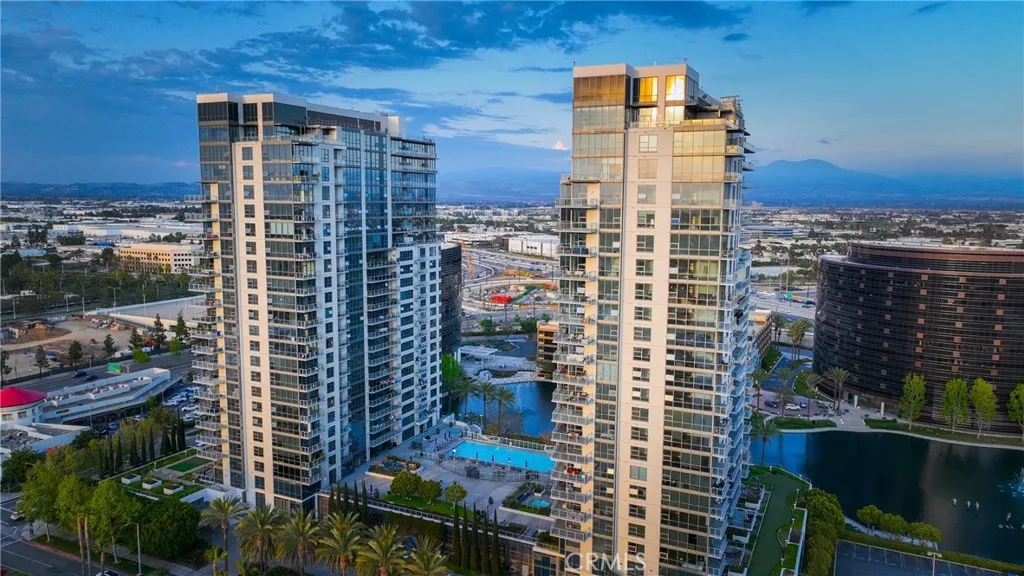 9 Macarthur Place 508, Santa Ana, California 92707 home-pic-8