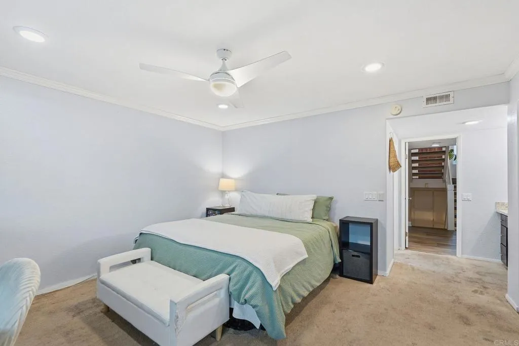 3711 Balboa B, San Diego, California 92117 home-pic-23