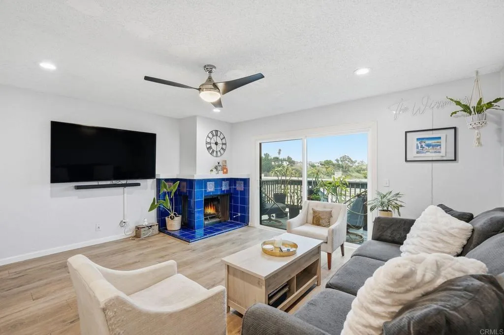3711 Balboa B, San Diego, California 92117 home-pic-0