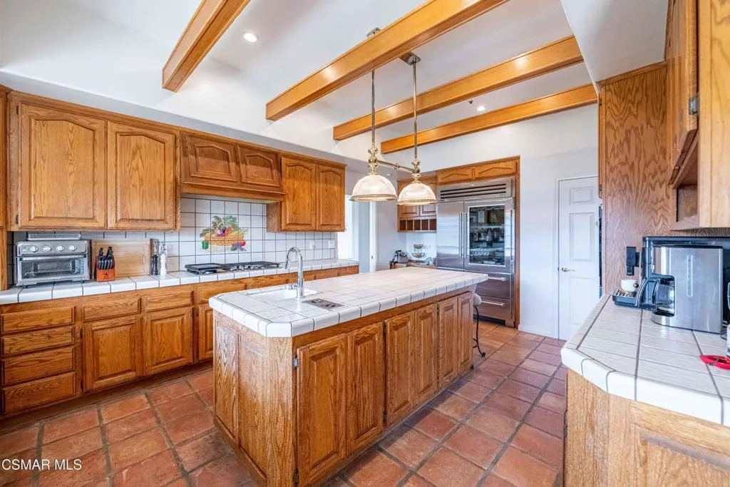 11300 Highridge Court, Camarillo, California 93012 home-pic-19