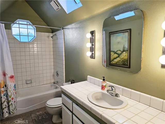 Upstairs Bathroom 3