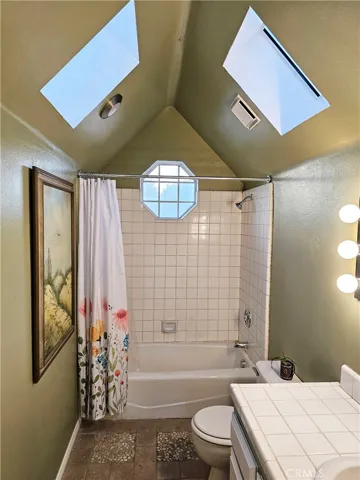 Upstairs Bathroom 2