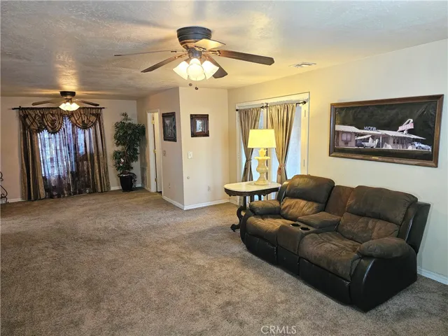 Family room 1