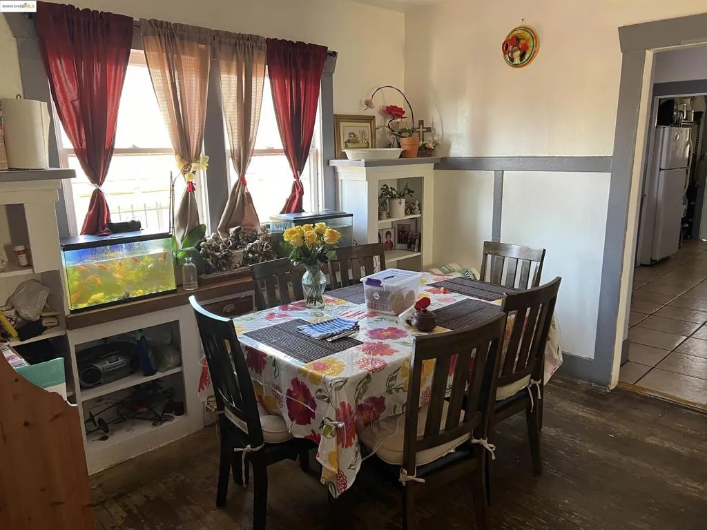1993 38th Ave, Oakland, California 94601 home-pic-4