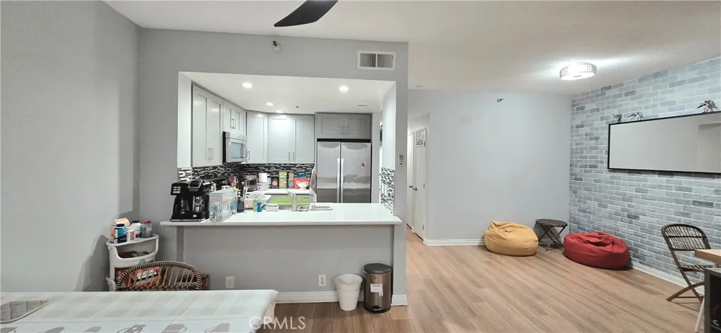 730 W 4th 203, Long Beach, California 90802 home-pic-26