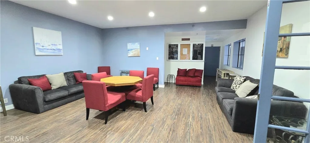 730 W 4th 203, Long Beach, California 90802 home-pic-33