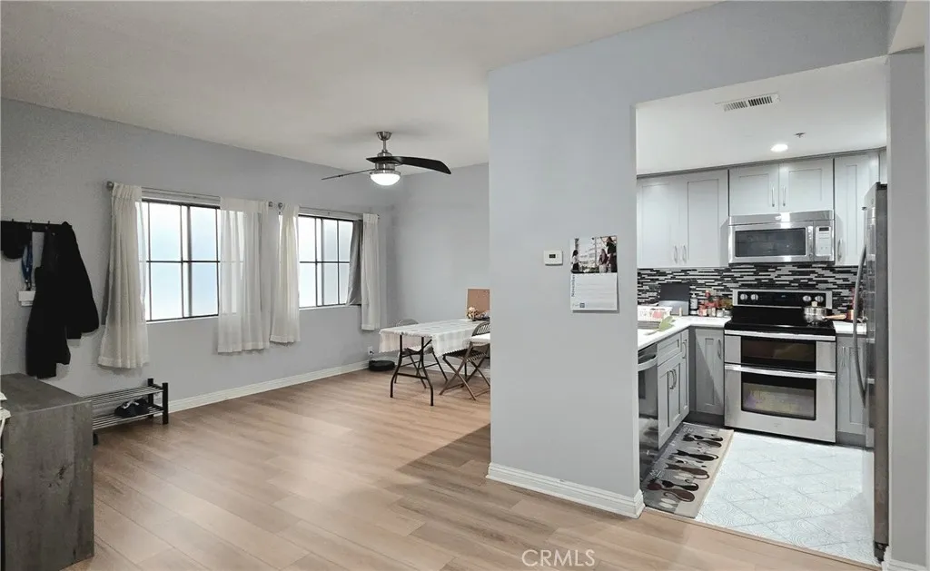 730 W 4th 203, Long Beach, California 90802 home-pic-25