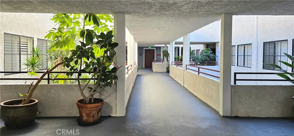 730 W 4th 203, Long Beach, California 90802 home-pic-20