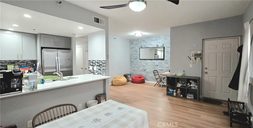 730 W 4th 203, Long Beach, California 90802 home-pic-29