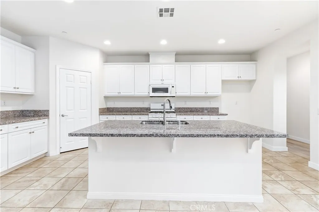 13044 Bramble, Eastvale, California 92880 home-pic-12