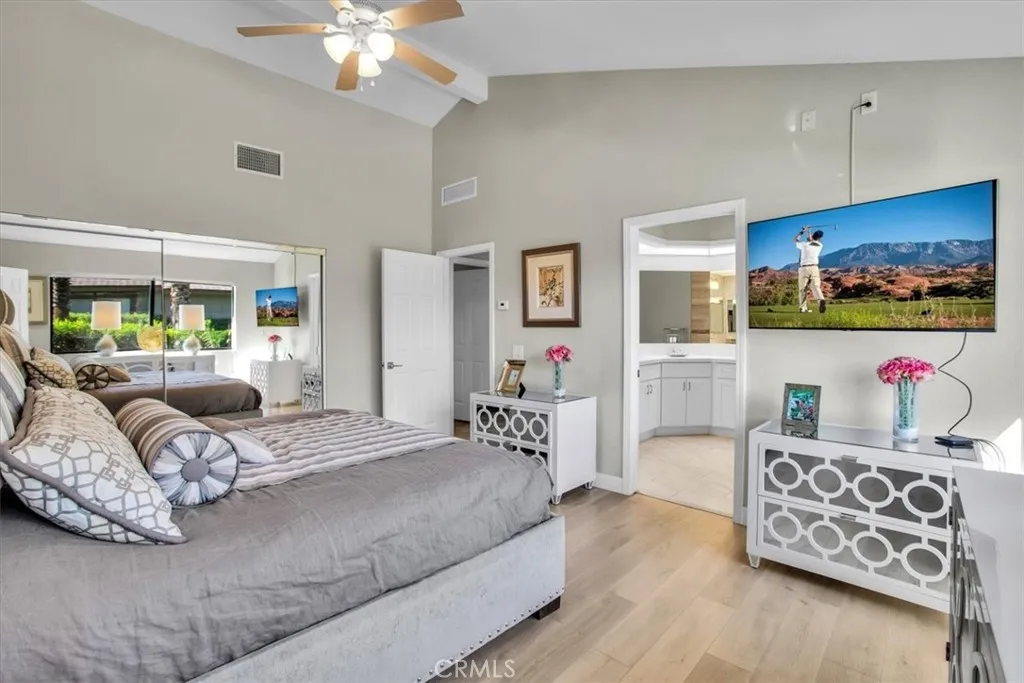278 Green Mountain Drive, Palm Desert, California 92211 home-pic-15