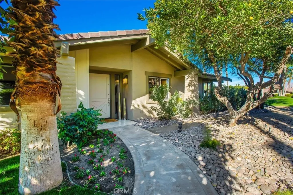 278 Green Mountain Drive, Palm Desert, California 92211 home-pic-6