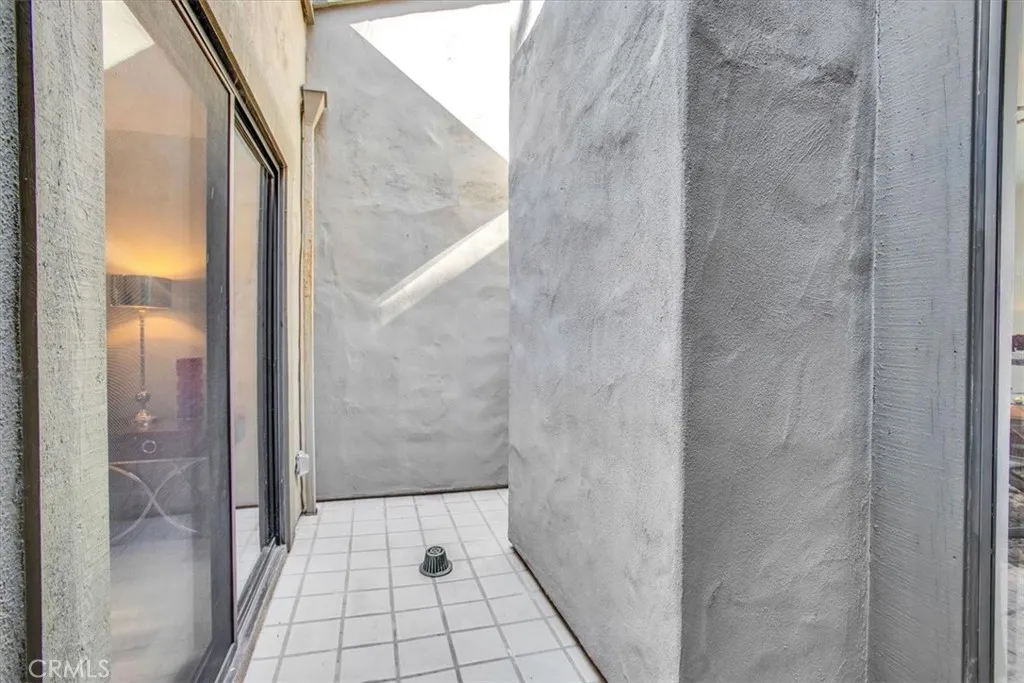 278 Green Mountain Drive, Palm Desert, California 92211 home-pic-22
