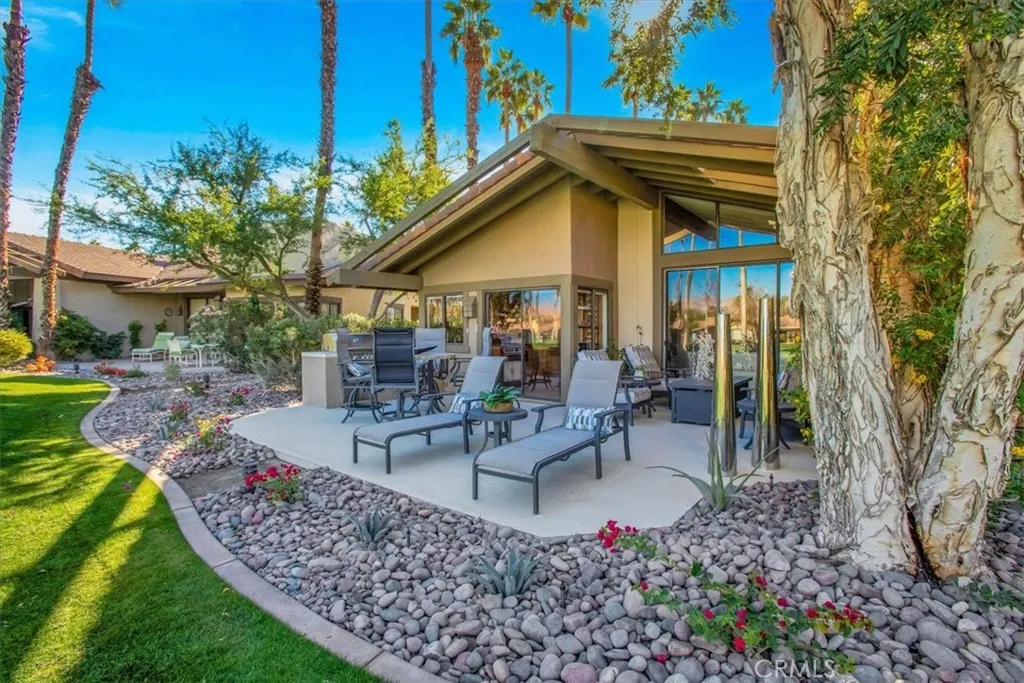 278 Green Mountain Drive, Palm Desert, California 92211 home-pic-4
